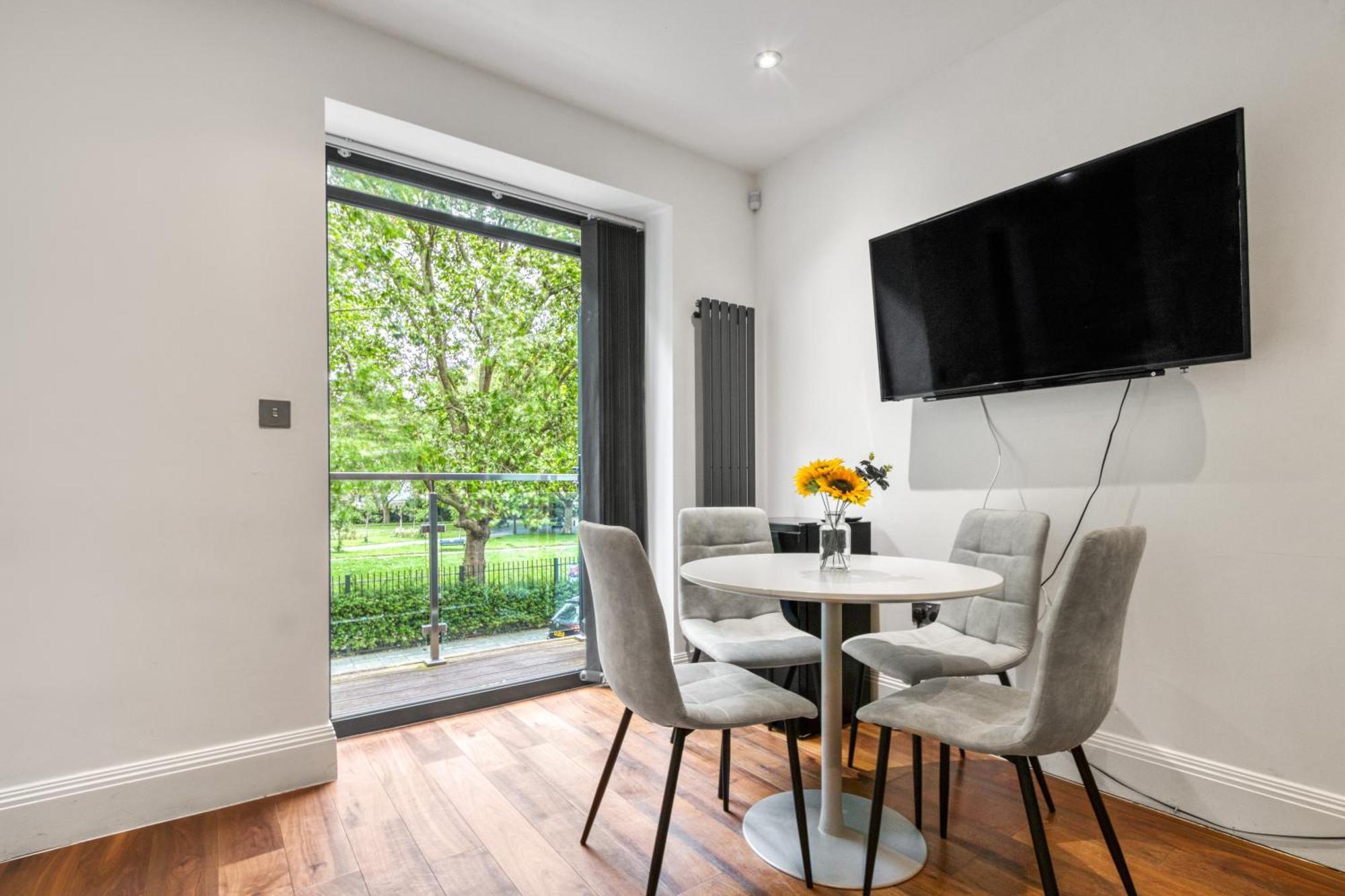 2 Bed 2 Bath Balcony View Wimbledon Tennis Villa London Eksteriør bilde